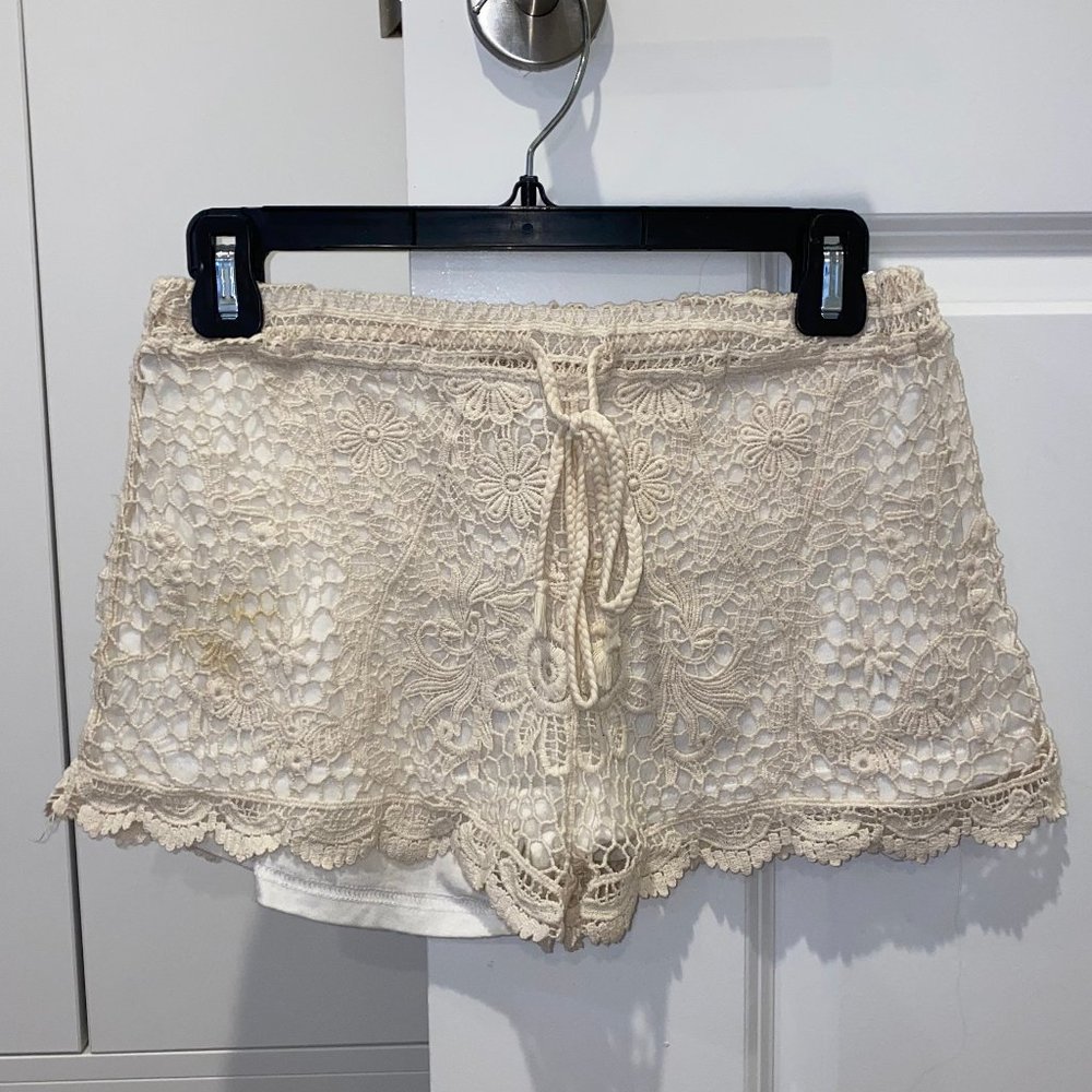 Mika & Gala LF Lace Shorts